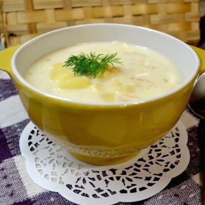 Луковый суп с сыром и блинной лапшой